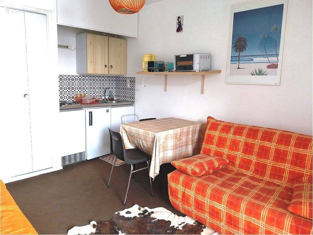 Appartement à MAYREGNE