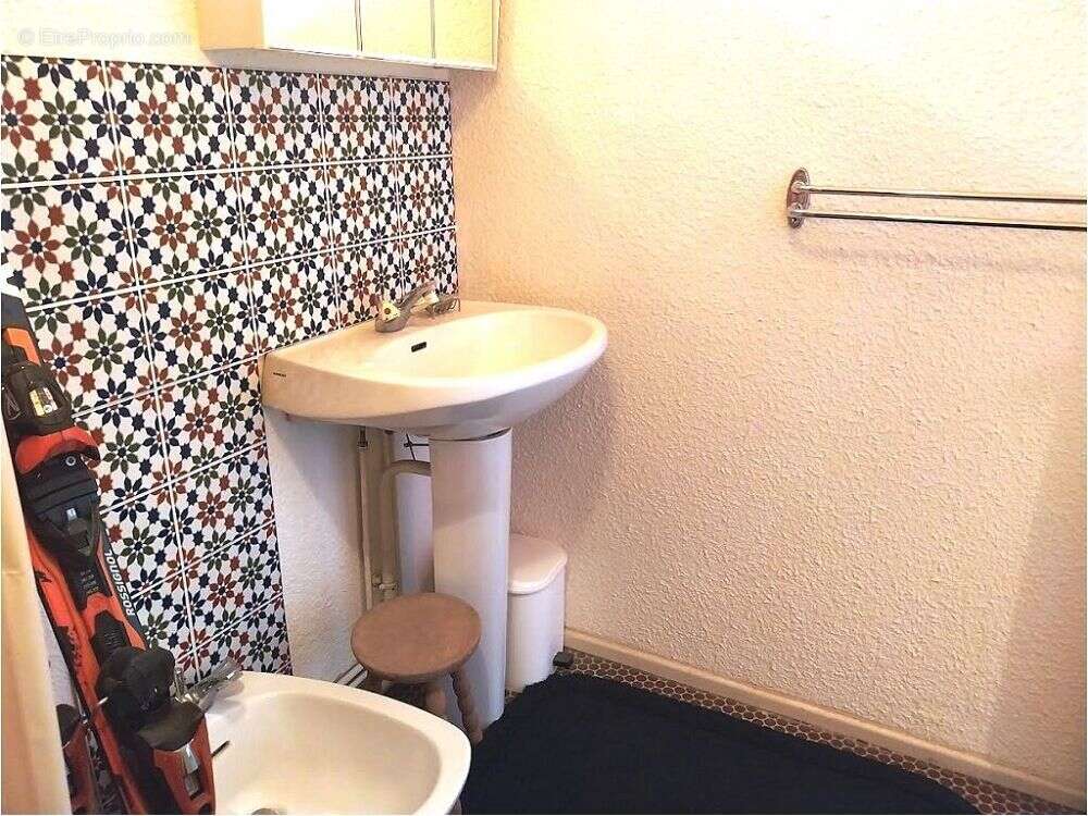 Appartement à MAYREGNE