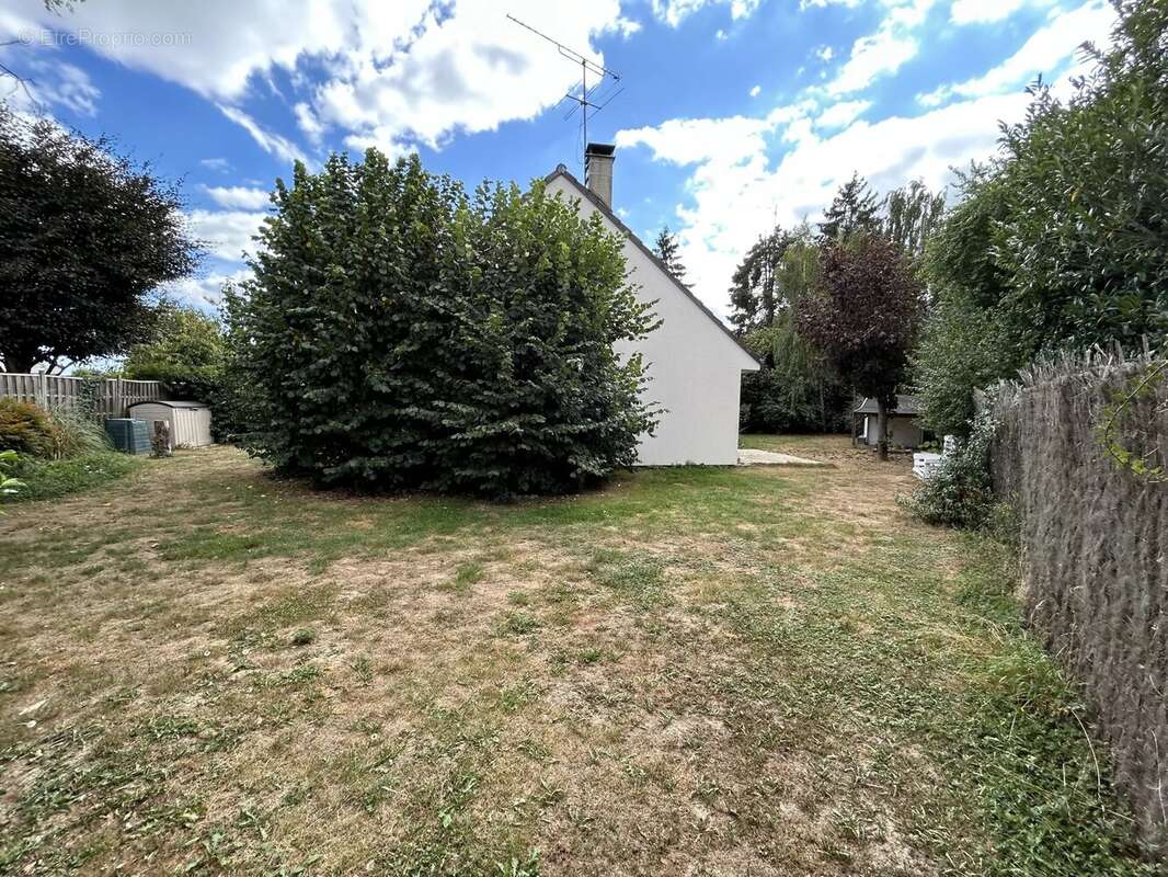 Maison à LES ESSARTS-LE-ROI