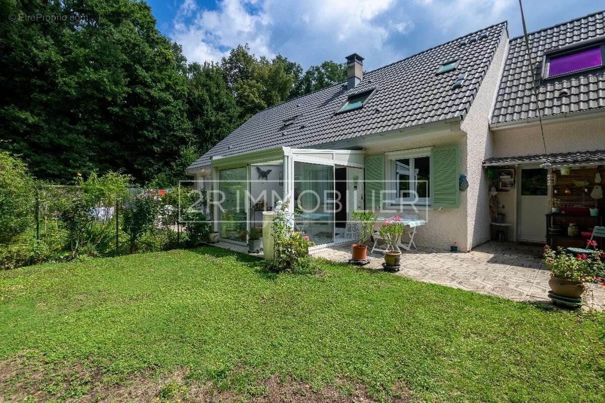 Maison à CROISSY-BEAUBOURG