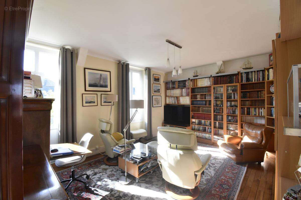 Maison à COSNE-COURS-SUR-LOIRE