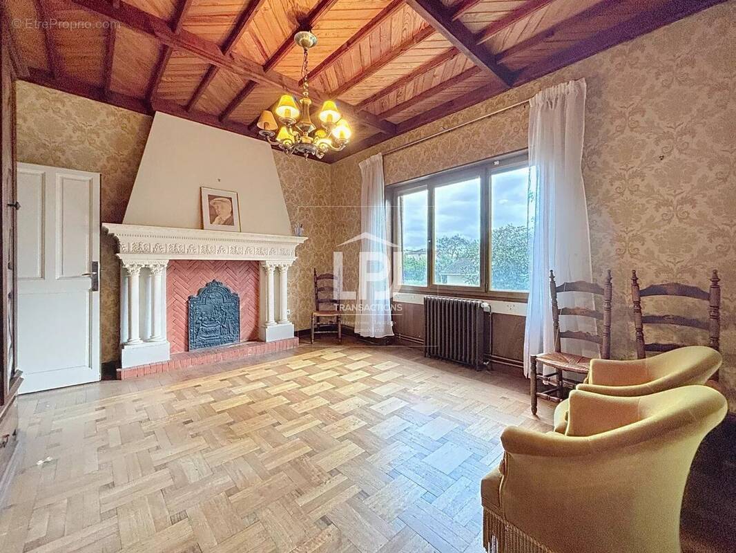 Appartement à FROUZINS