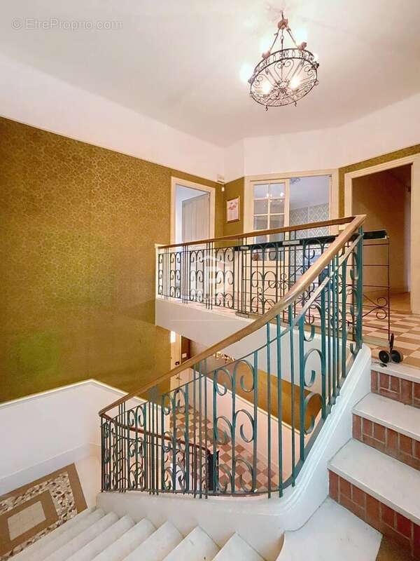 Appartement à FROUZINS