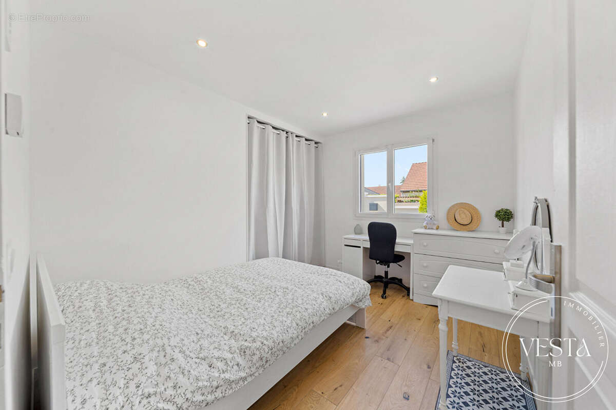 Maison à ARC-SUR-TILLE