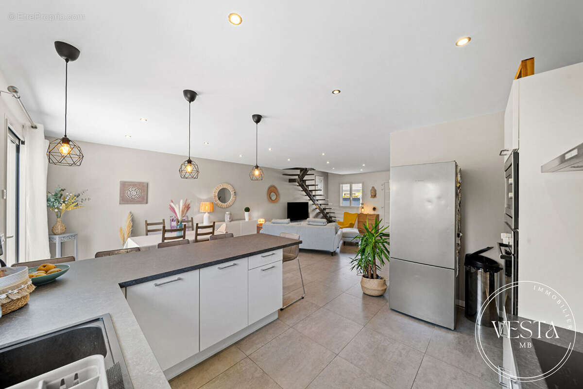 Maison à ARC-SUR-TILLE