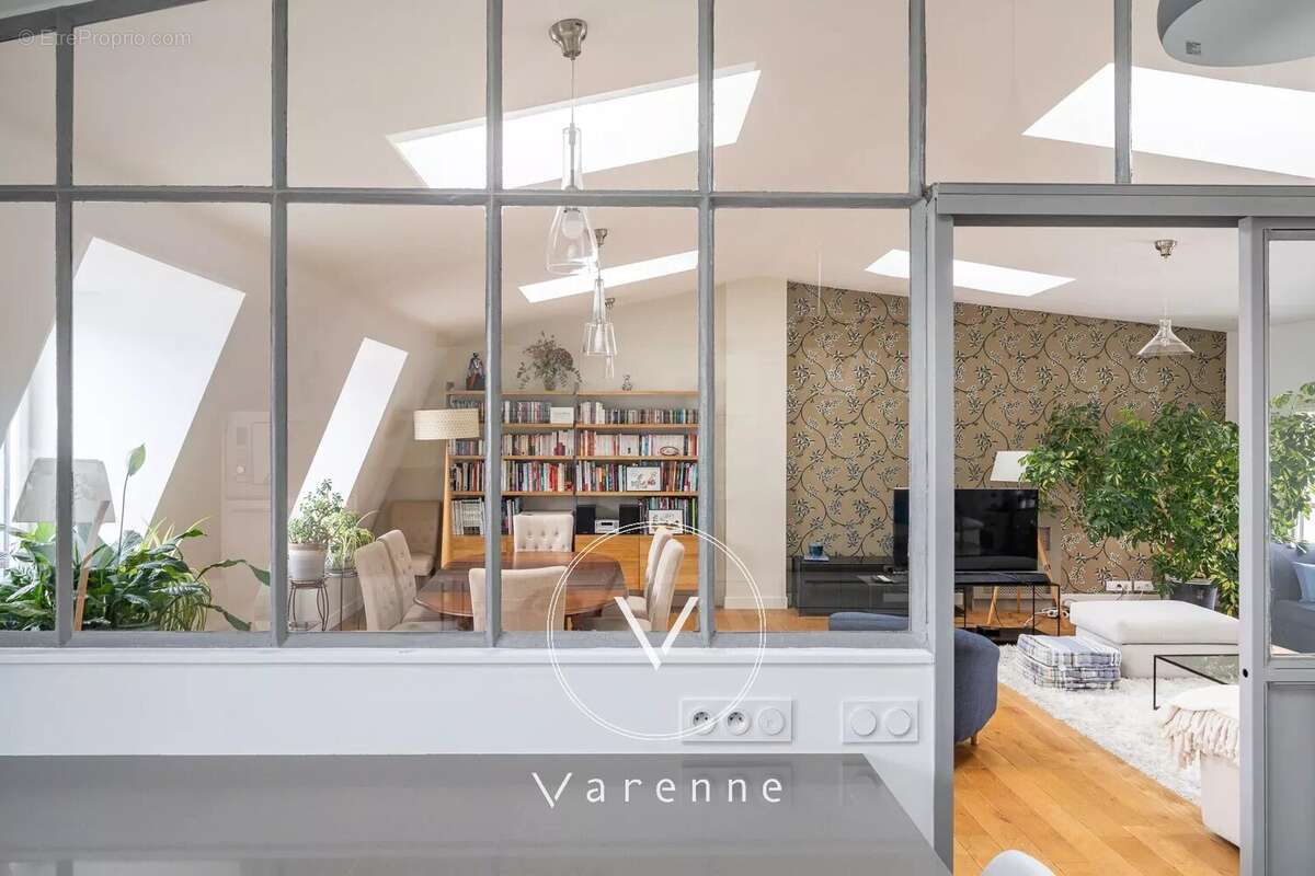 Appartement à PARIS-8E