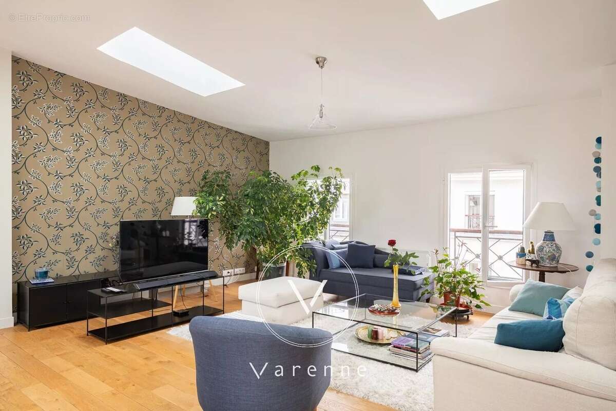 Appartement à PARIS-8E