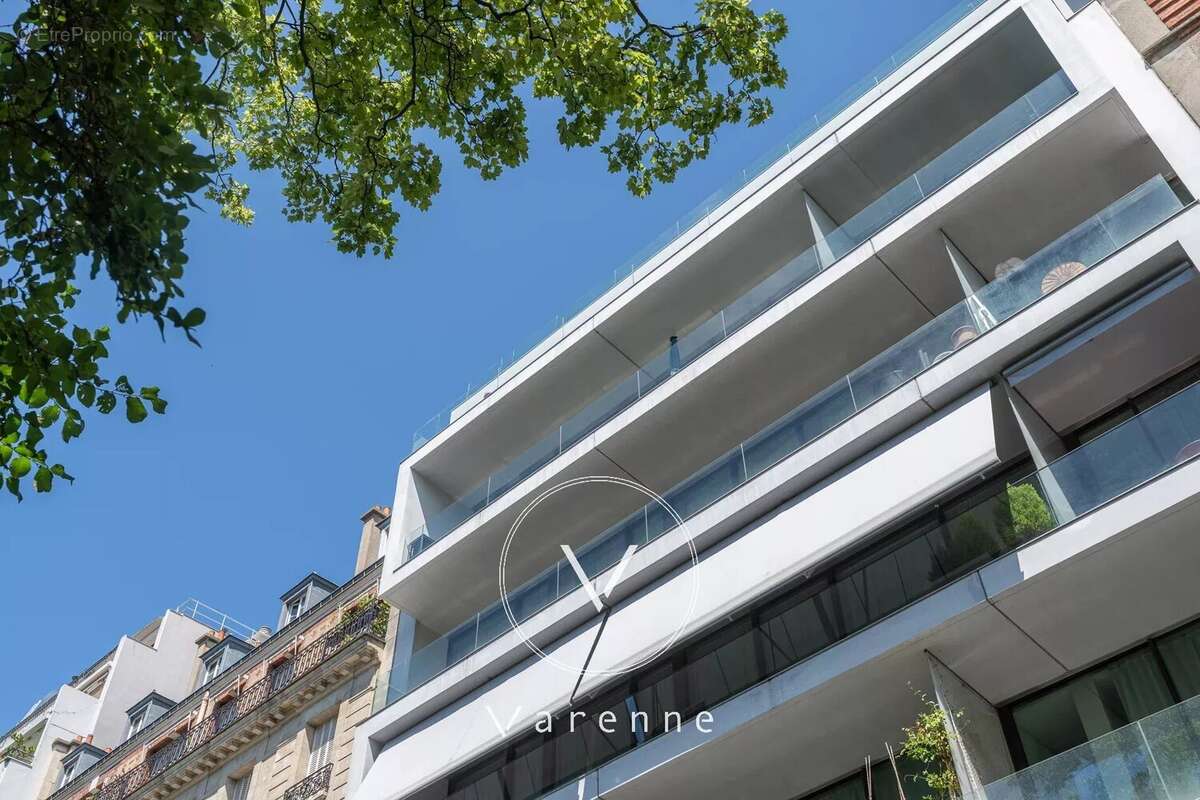 Appartement à PARIS-14E