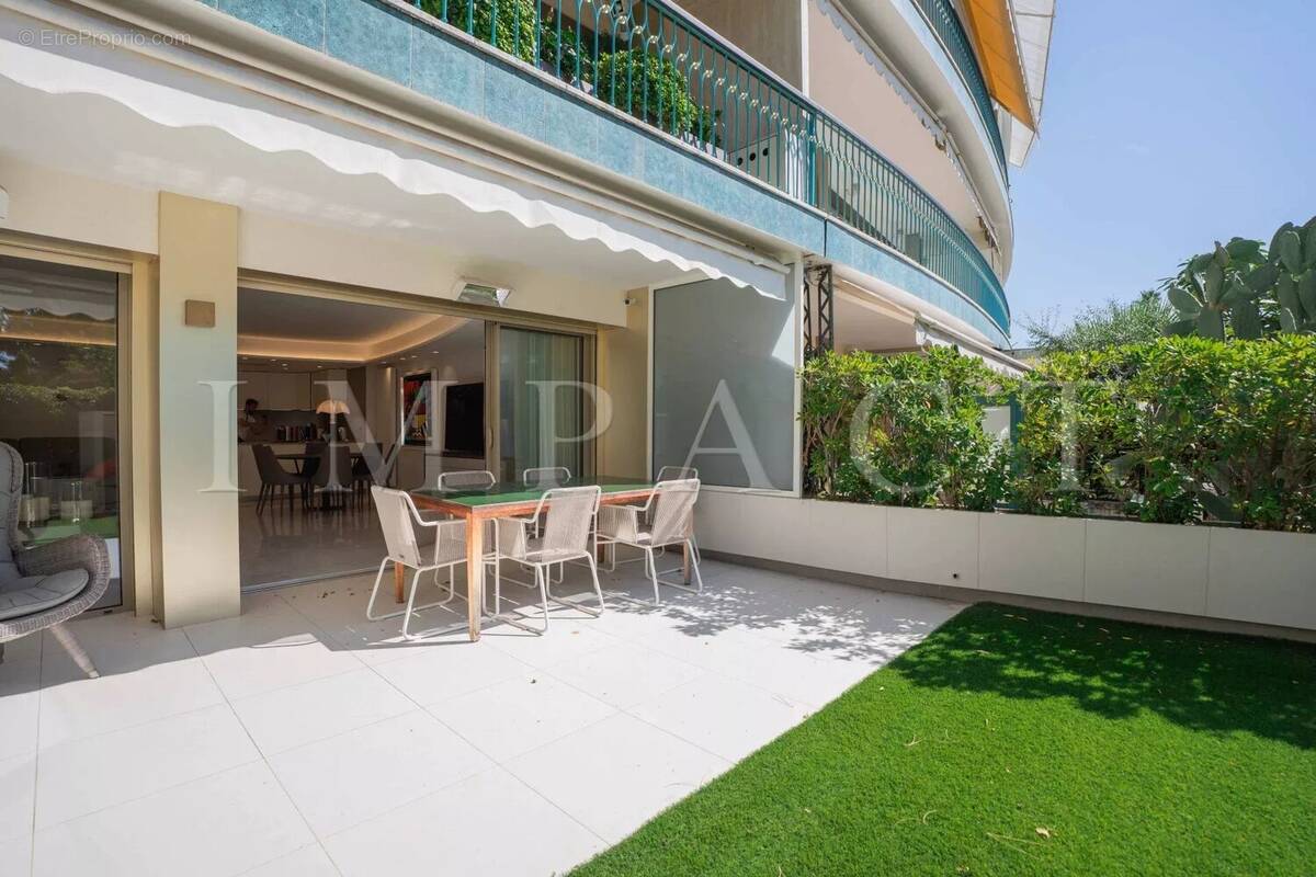 Appartement à CANNES