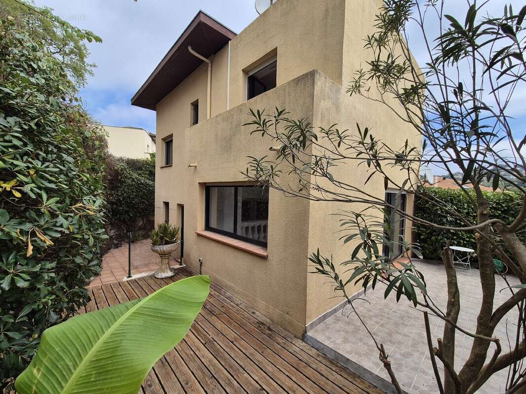 Maison à CAGNES-SUR-MER