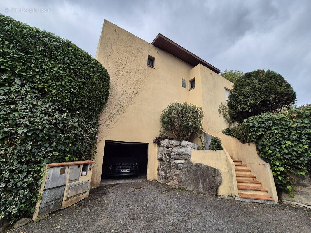 Maison à CAGNES-SUR-MER