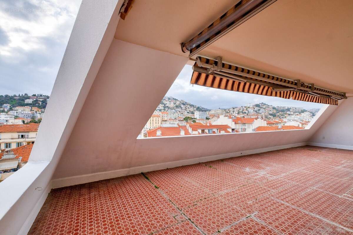 Appartement à NICE