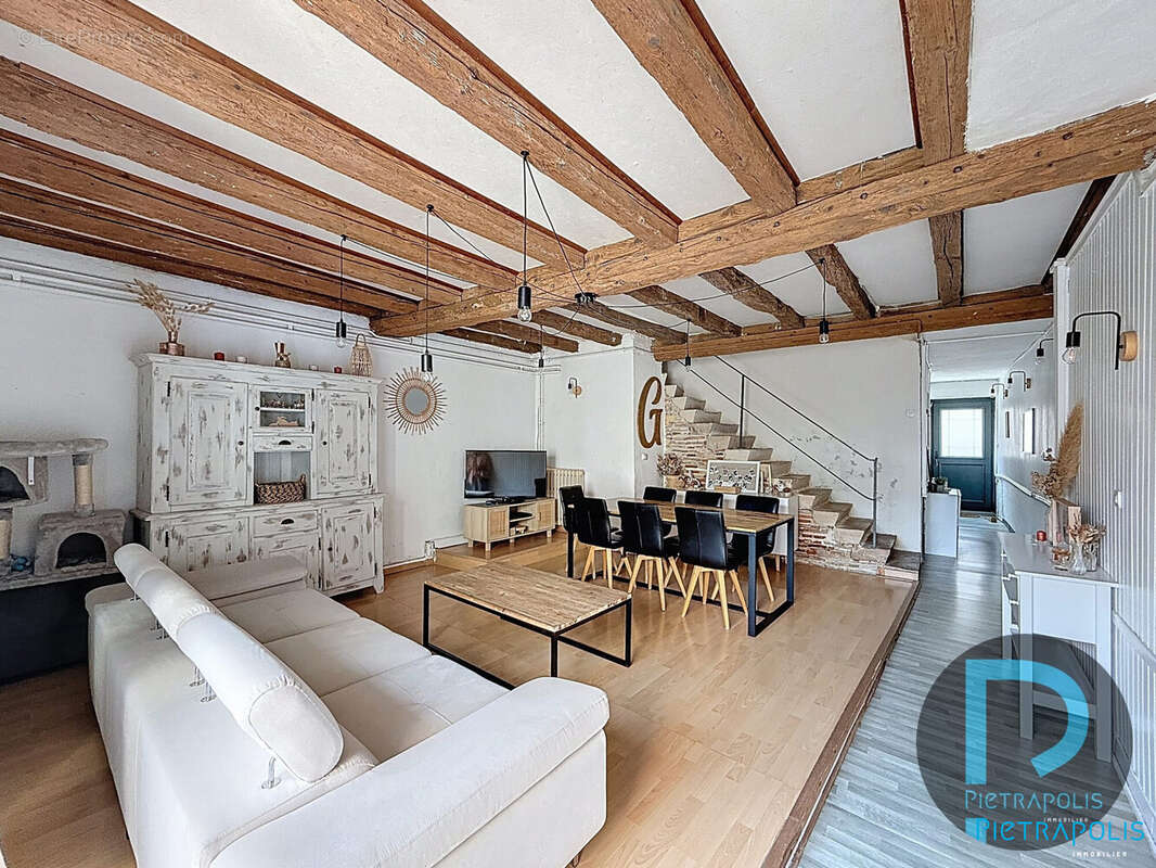 Maison à SAINT-LAGER