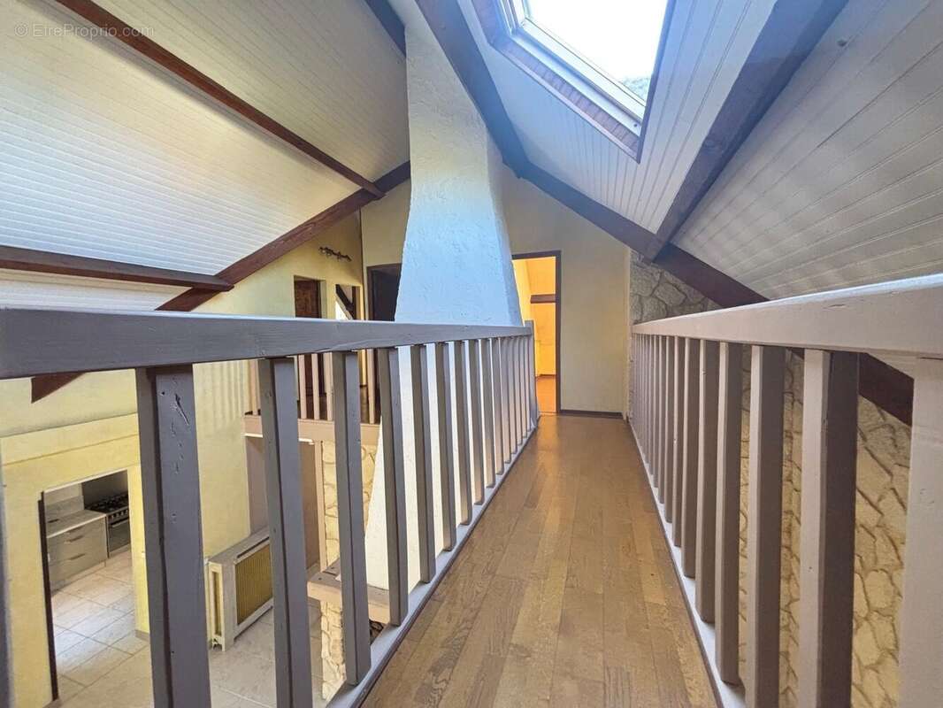 Maison à SAINTRY-SUR-SEINE