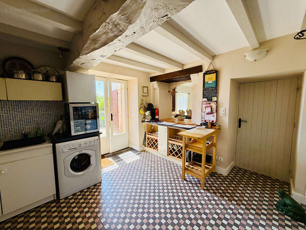 Maison à SAINTE-COLOMBE-DE-VILLENEUVE