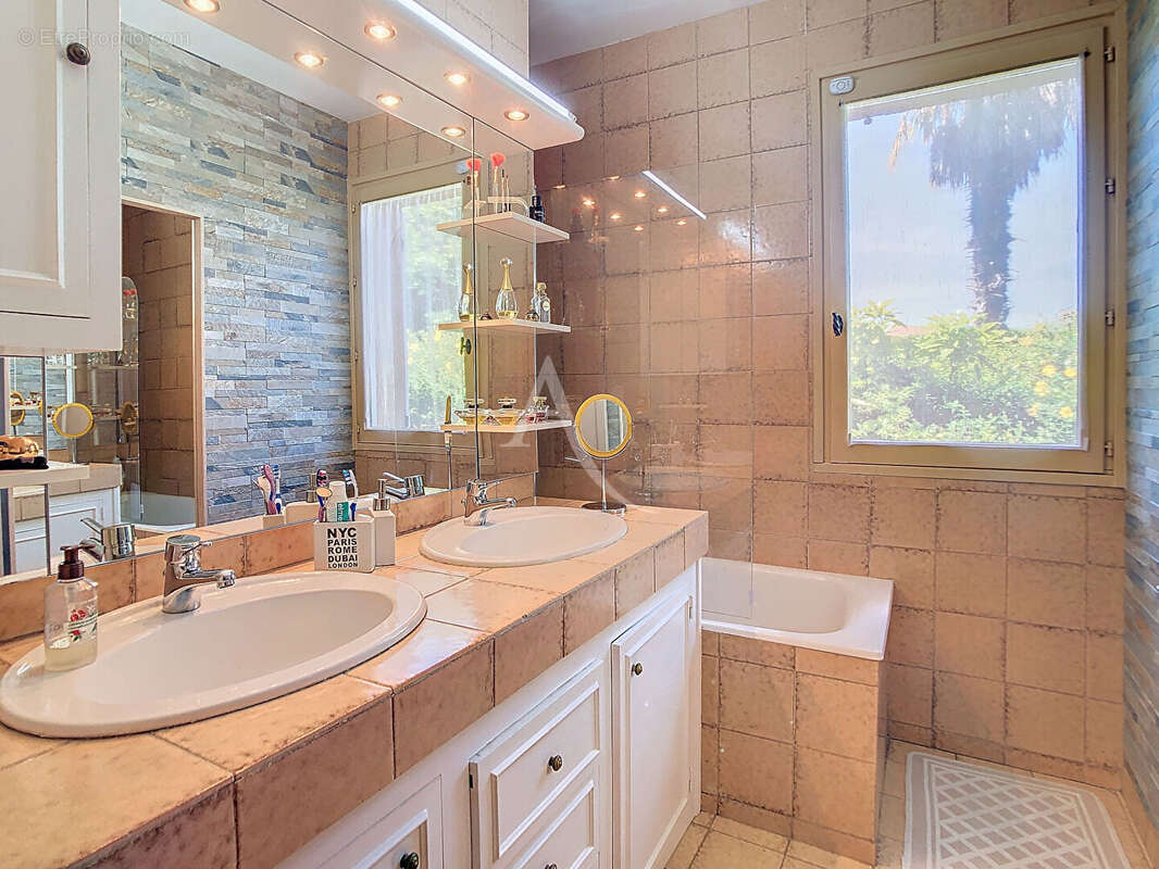 Maison à SAINT-HILAIRE