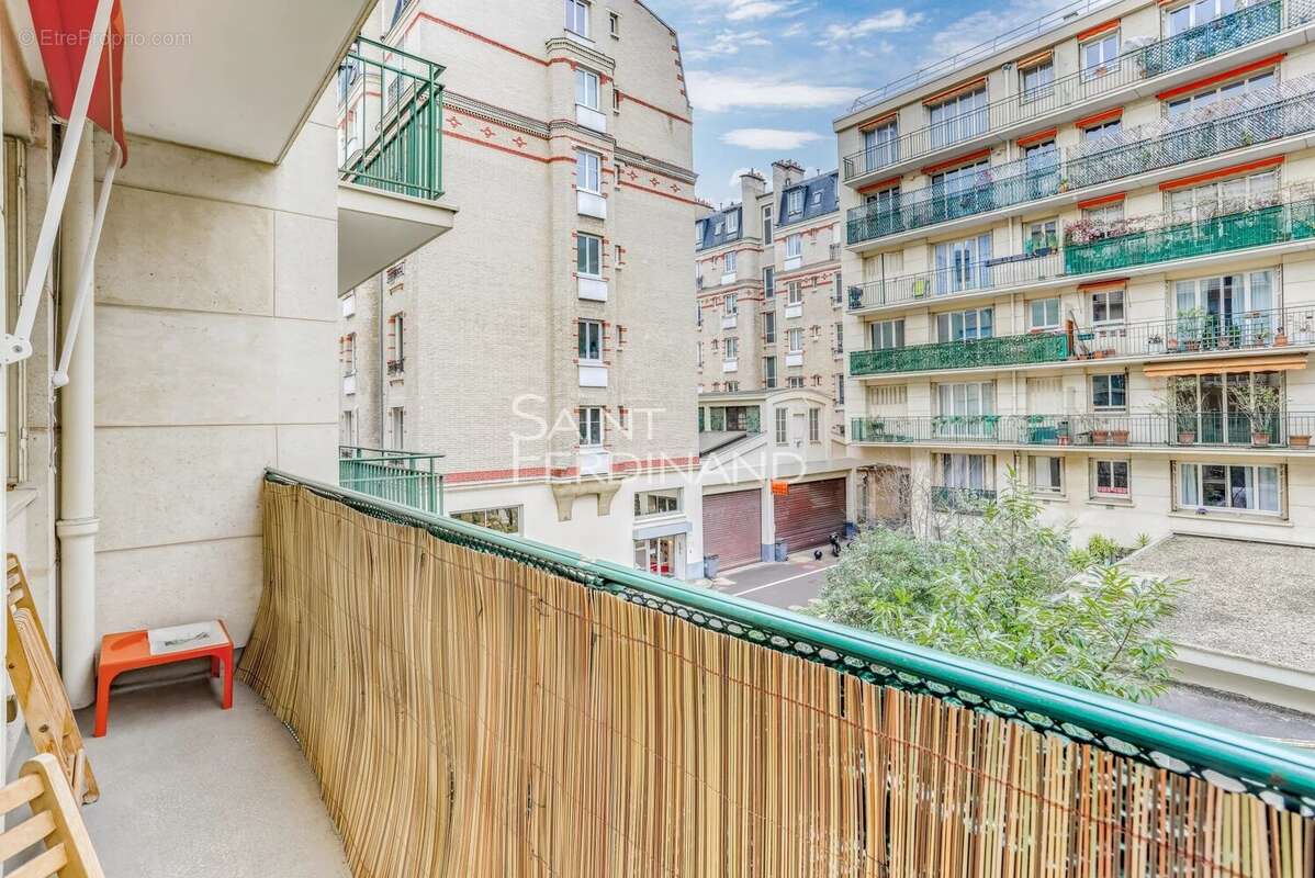 Appartement à NEUILLY-SUR-SEINE