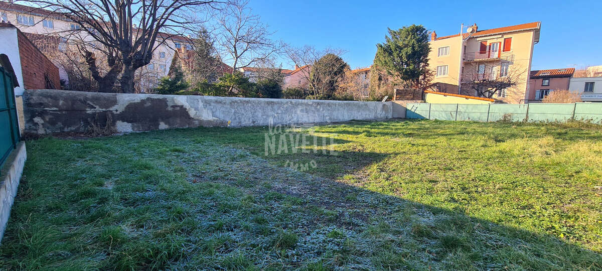 Terrain à CLERMONT-FERRAND