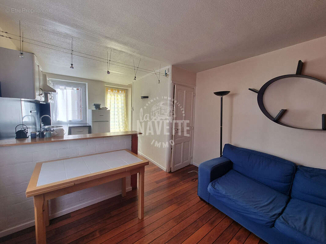 Maison à PERIGNAT-LES-SARLIEVE