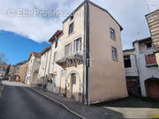 Maison à PERIGNAT-LES-SARLIEVE