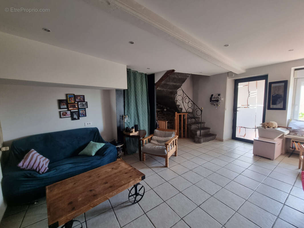 Maison à VEYRE-MONTON