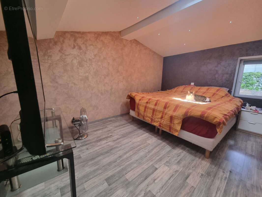 Maison à VEYRE-MONTON