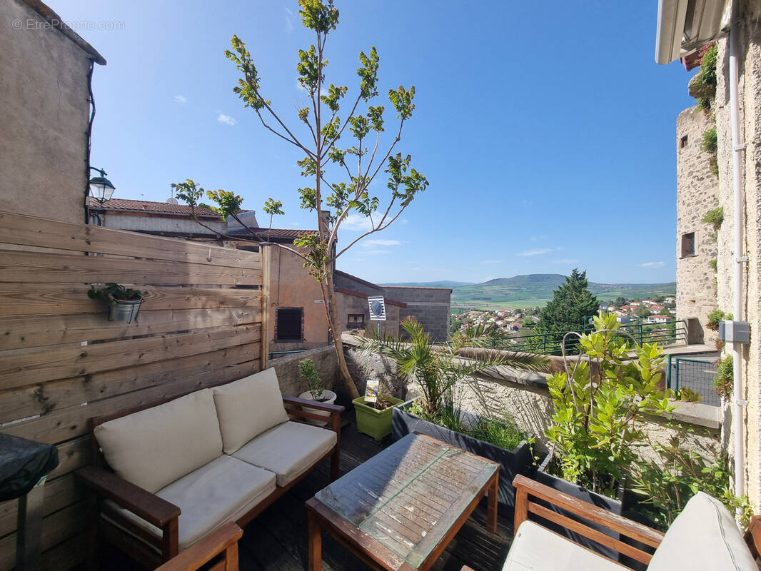 Maison à VEYRE-MONTON