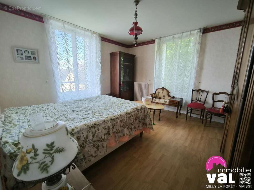 Maison à MILLY-LA-FORET