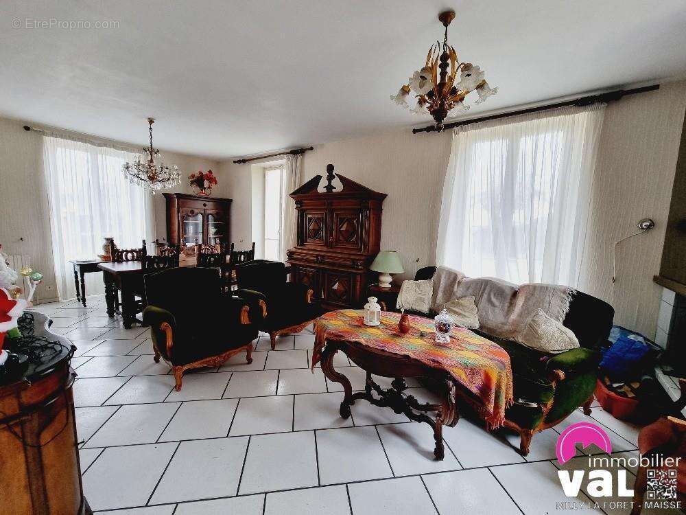 Maison à MILLY-LA-FORET