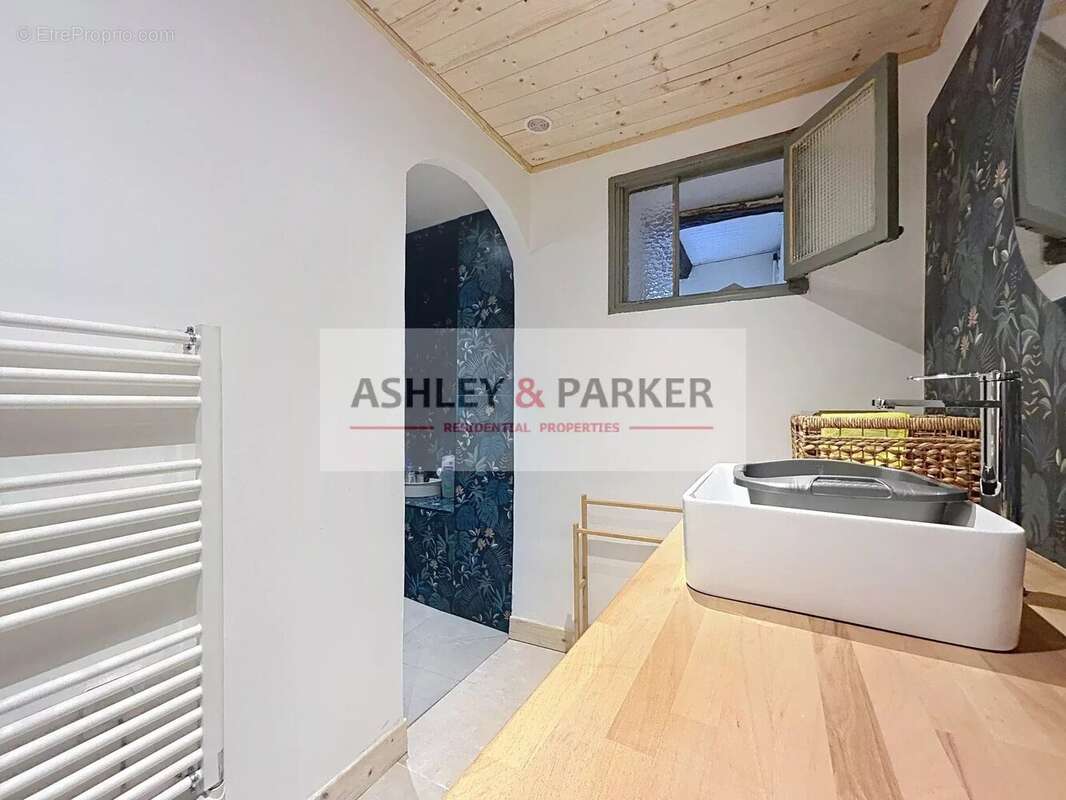 Appartement à GUILLAUMES