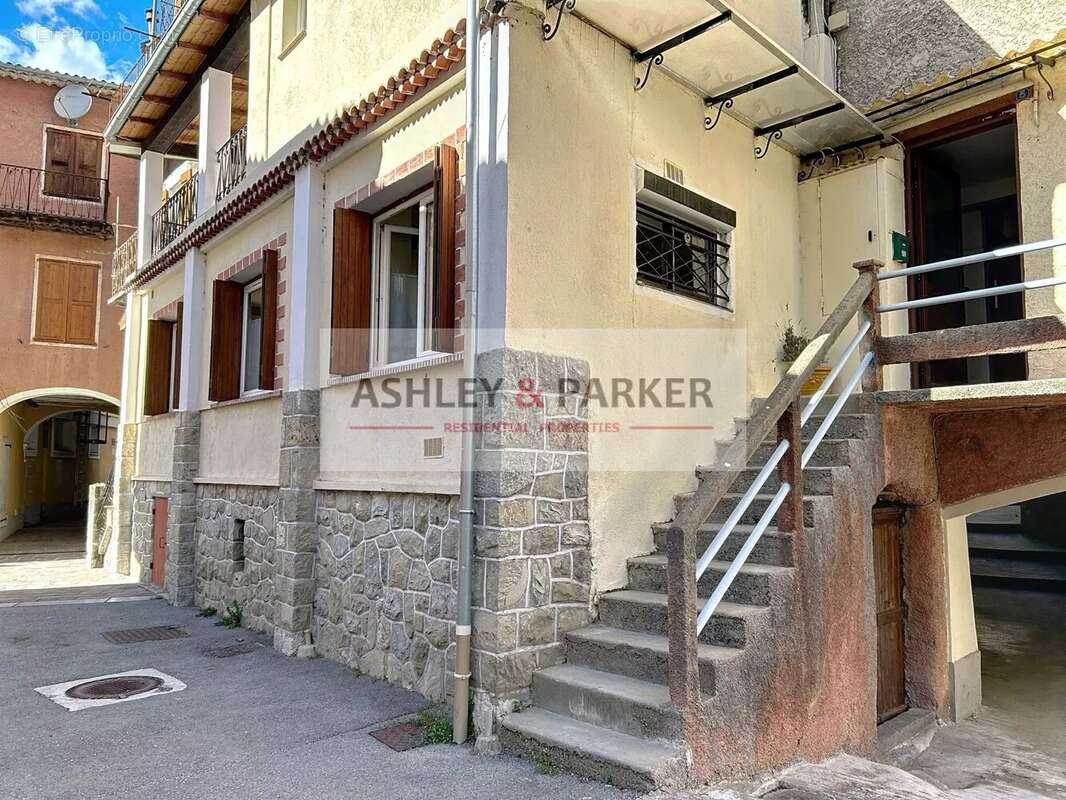 Appartement à GUILLAUMES