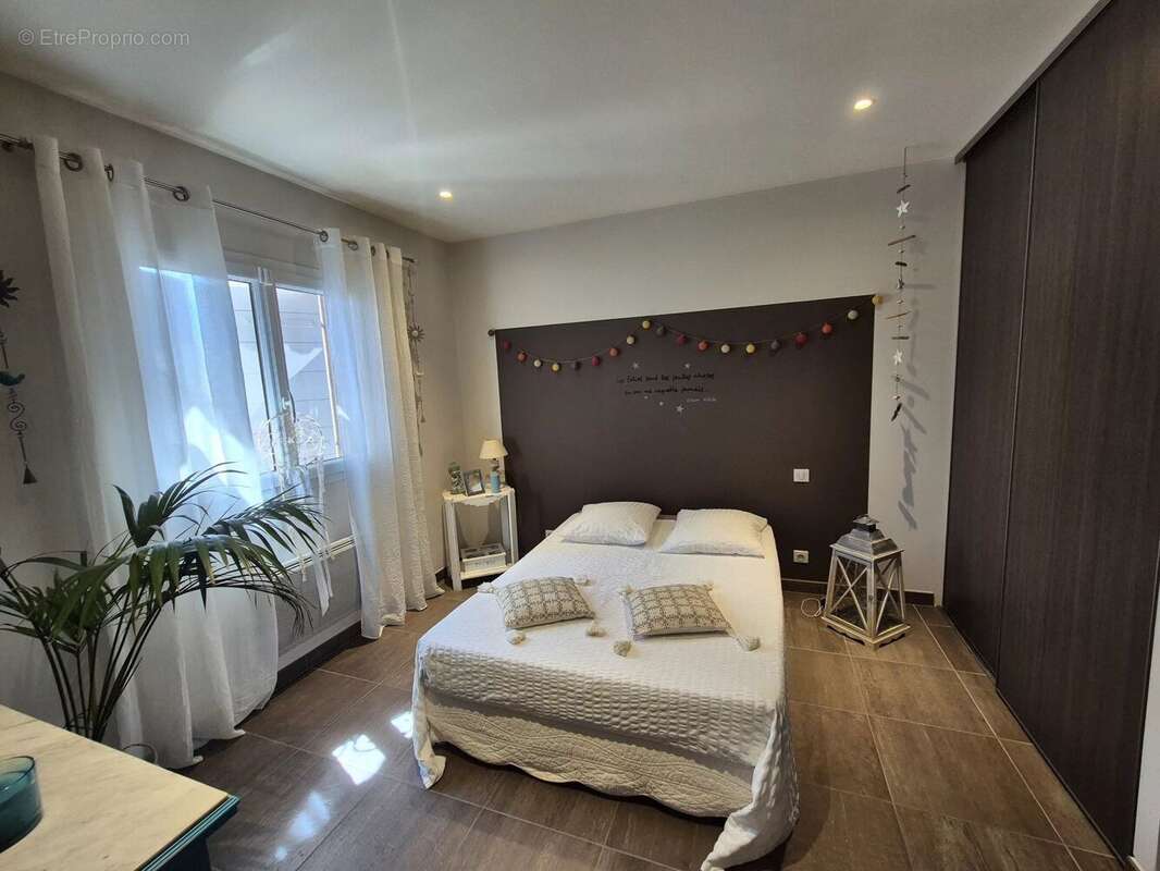 Maison à LE CANNET-DES-MAURES