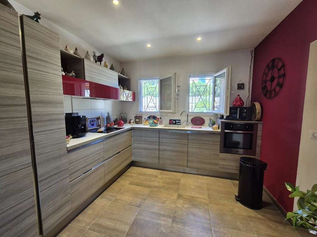 Maison à LE CANNET-DES-MAURES