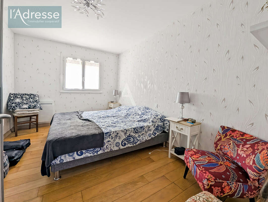 Maison à PUY-L&#039;EVEQUE