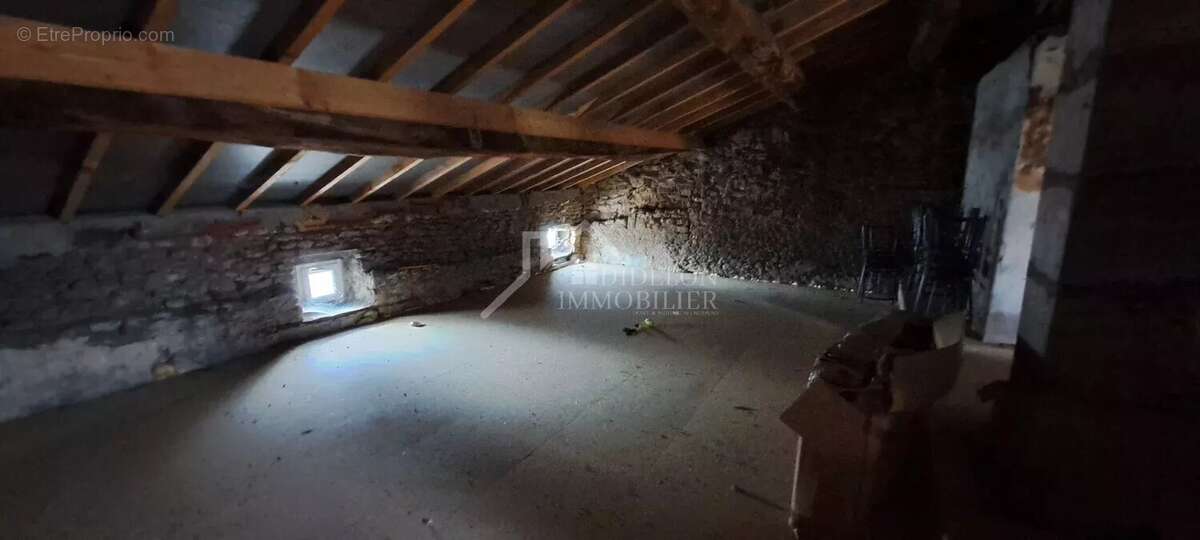 Appartement à THIAUCOURT-REGNIEVILLE