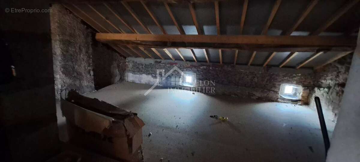 Appartement à THIAUCOURT-REGNIEVILLE