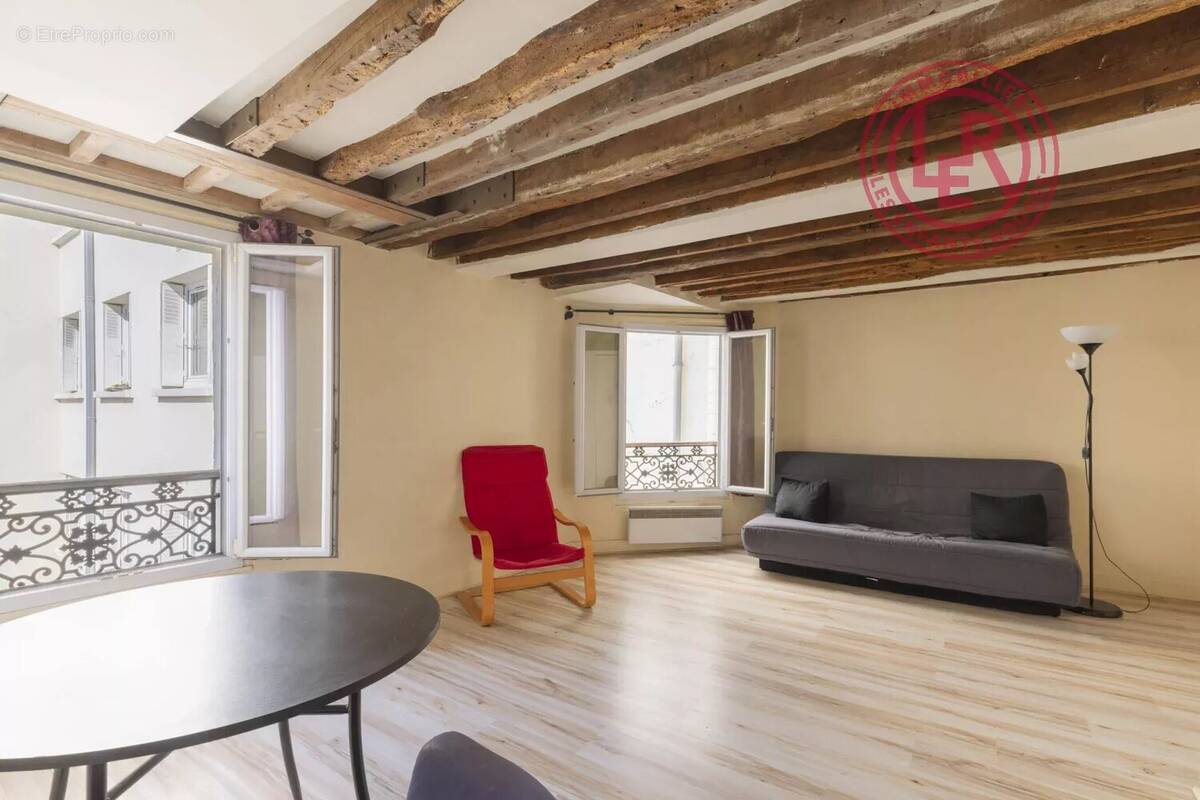 Appartement à PARIS-10E