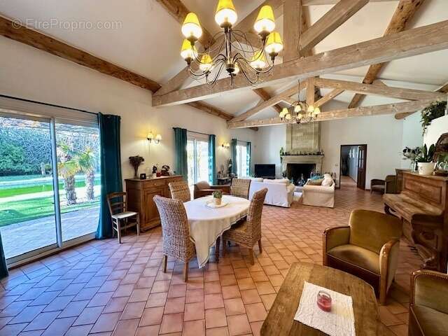 Maison à ROMANS-SUR-ISERE