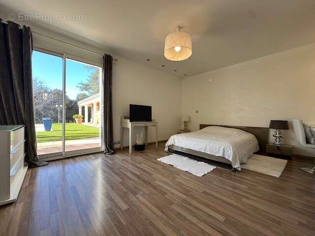 Maison à ROMANS-SUR-ISERE