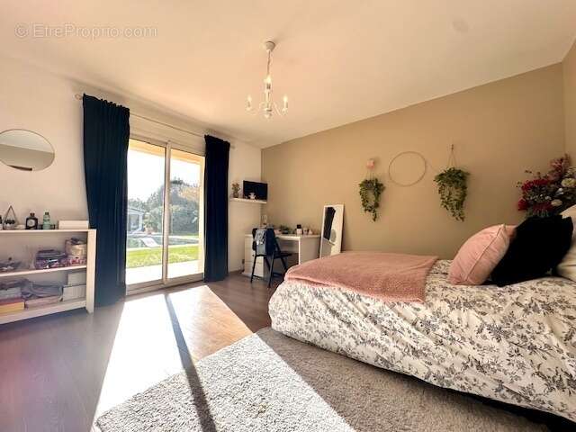 Maison à ROMANS-SUR-ISERE