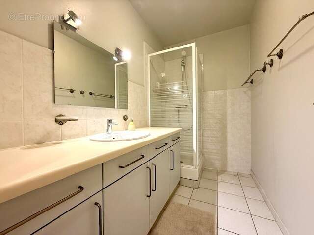 Appartement à ROMANS-SUR-ISERE