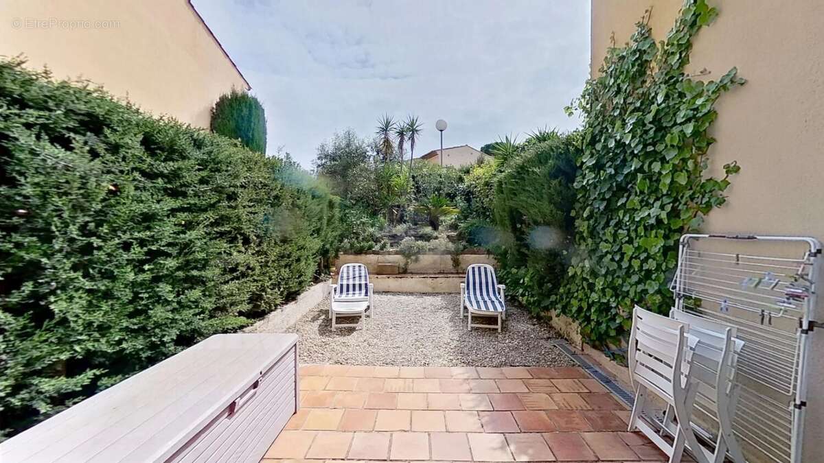 Appartement à FREJUS