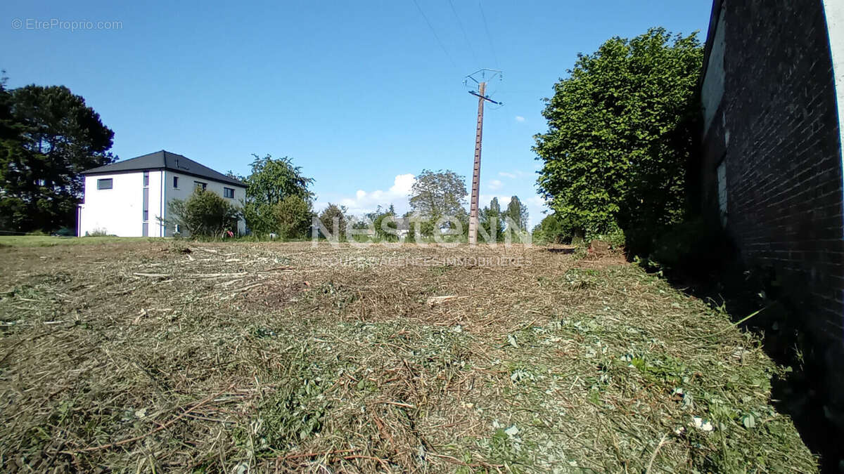 Terrain à FRIERES-FAILLOUEL