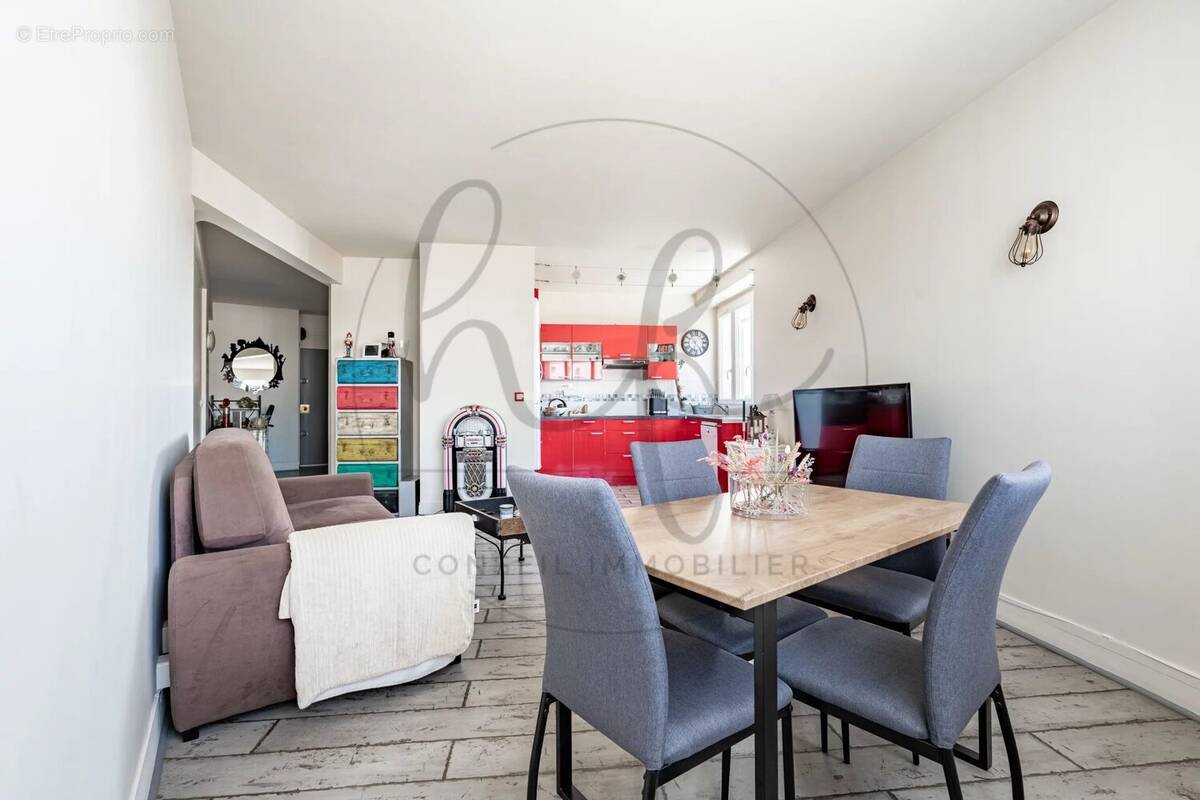 Appartement à COLOMBES