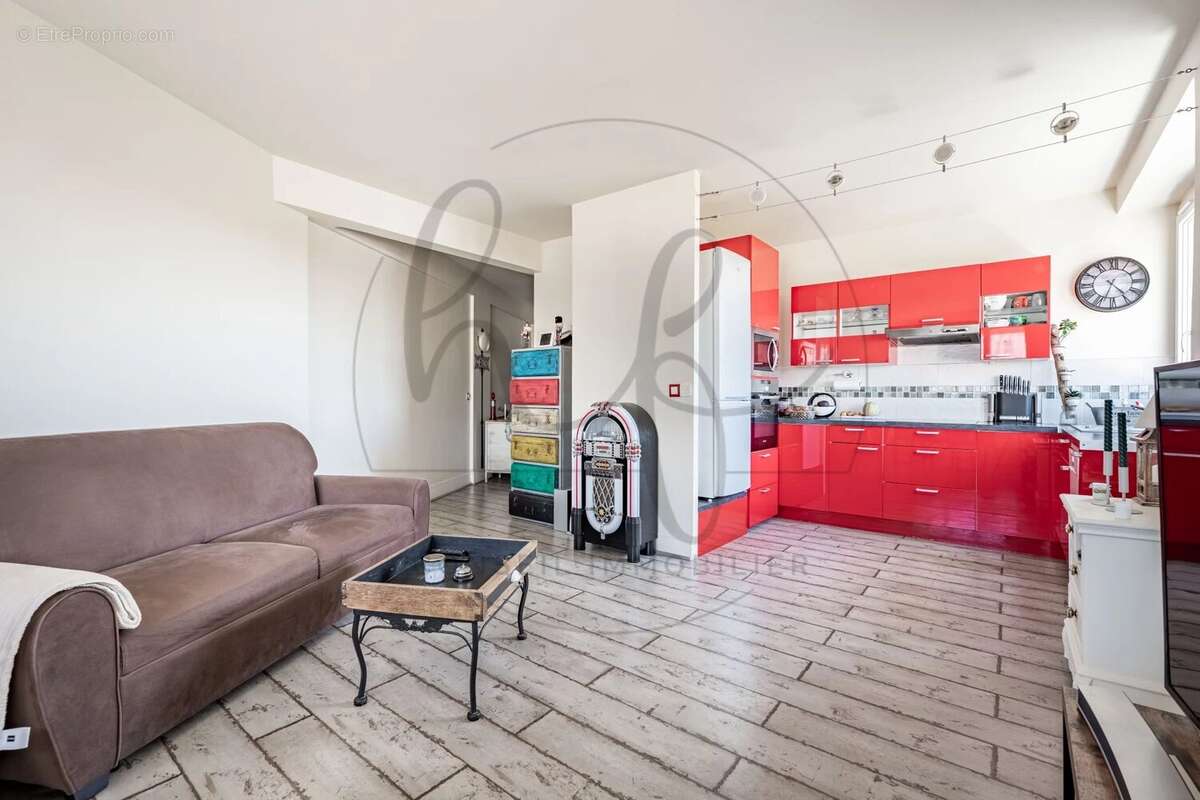 Appartement à COLOMBES