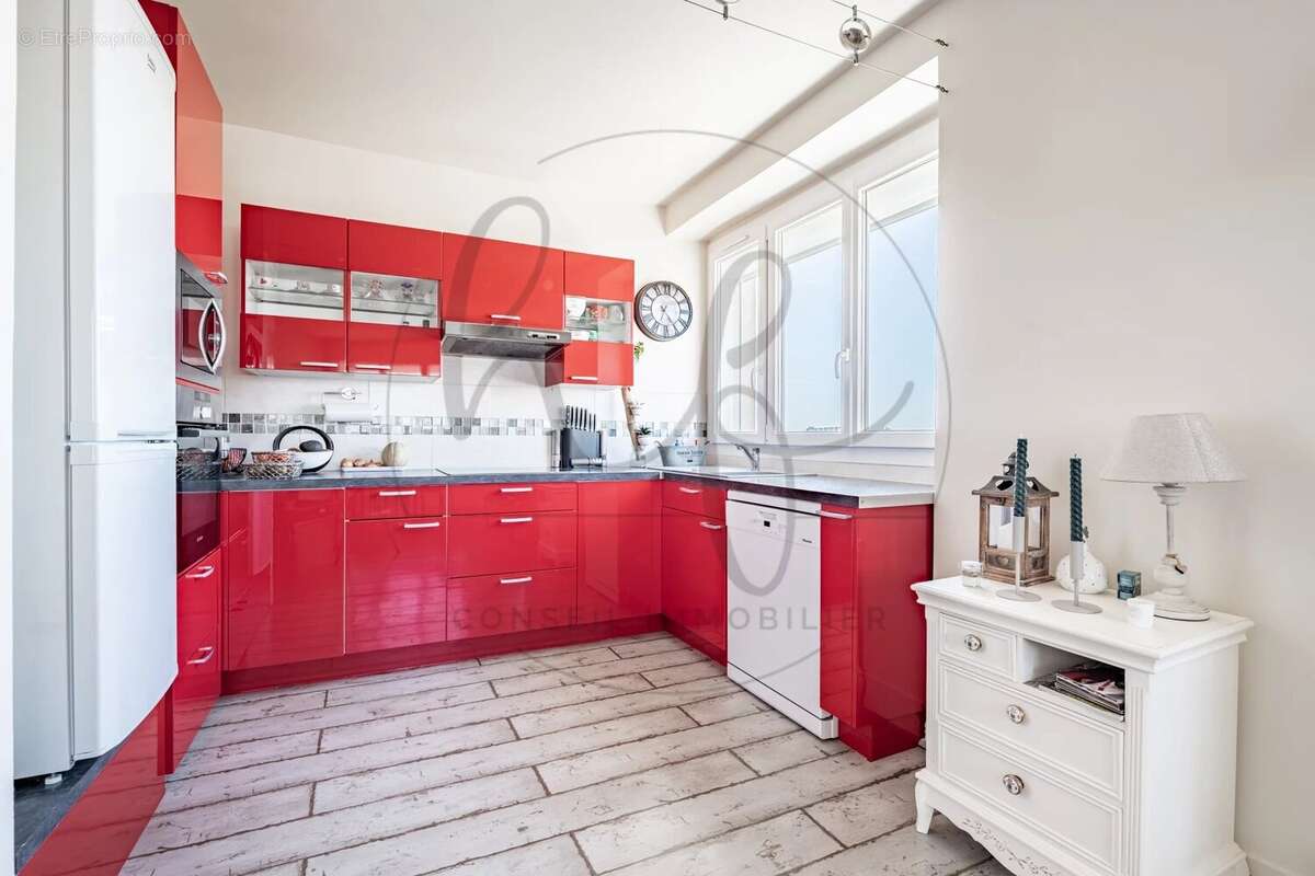 Appartement à COLOMBES