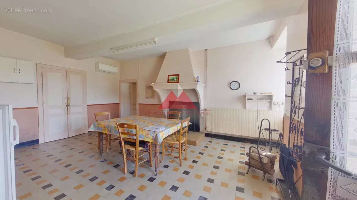 Maison à VALEMPOULIERES