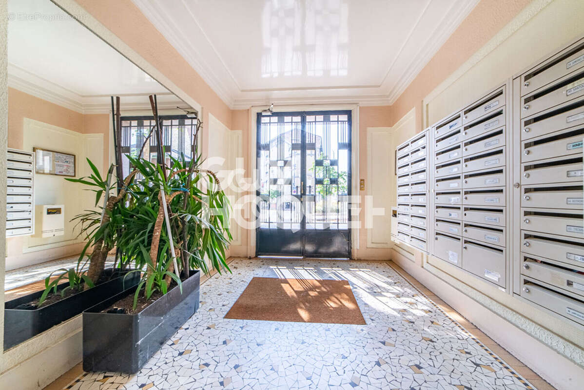 Appartement à ASNIERES-SUR-SEINE