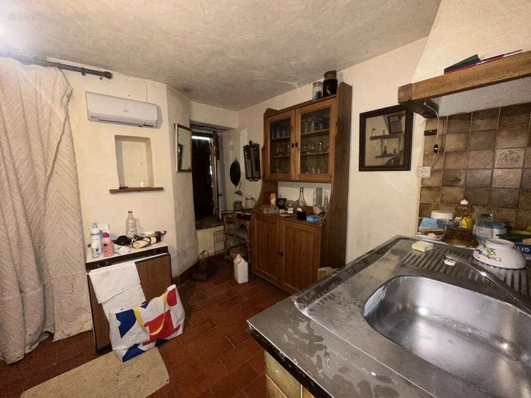 Maison à PUYLAROQUE