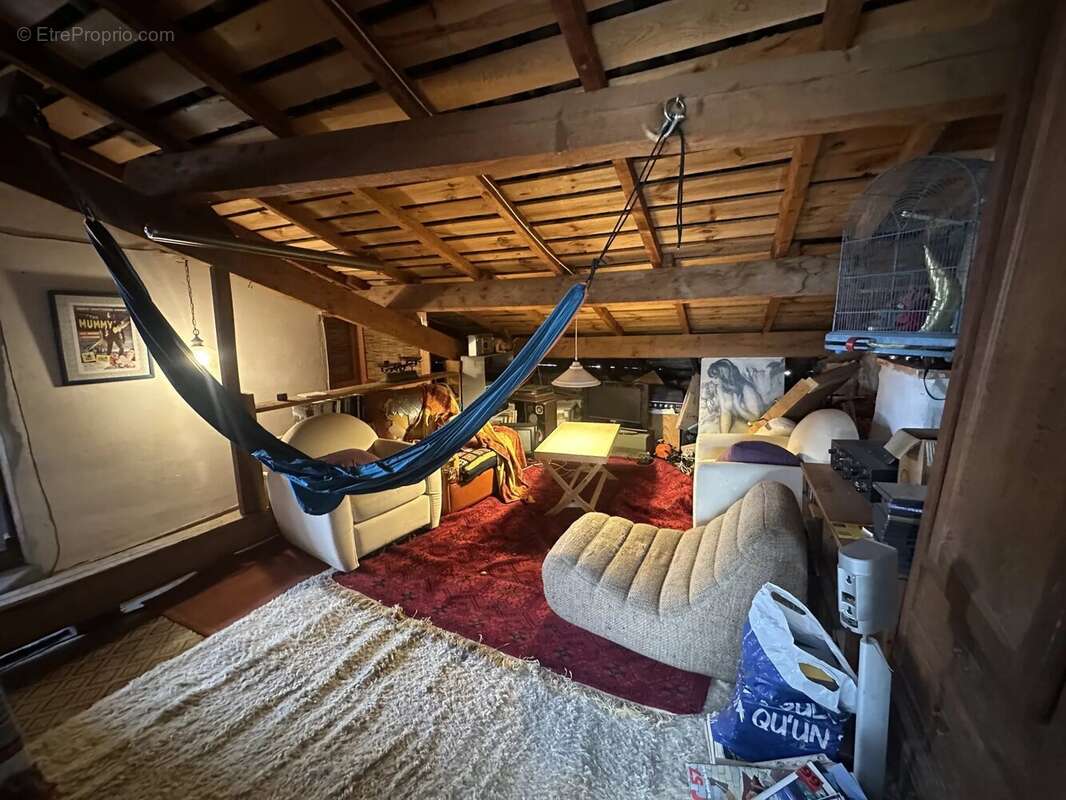 Maison à PUYLAROQUE